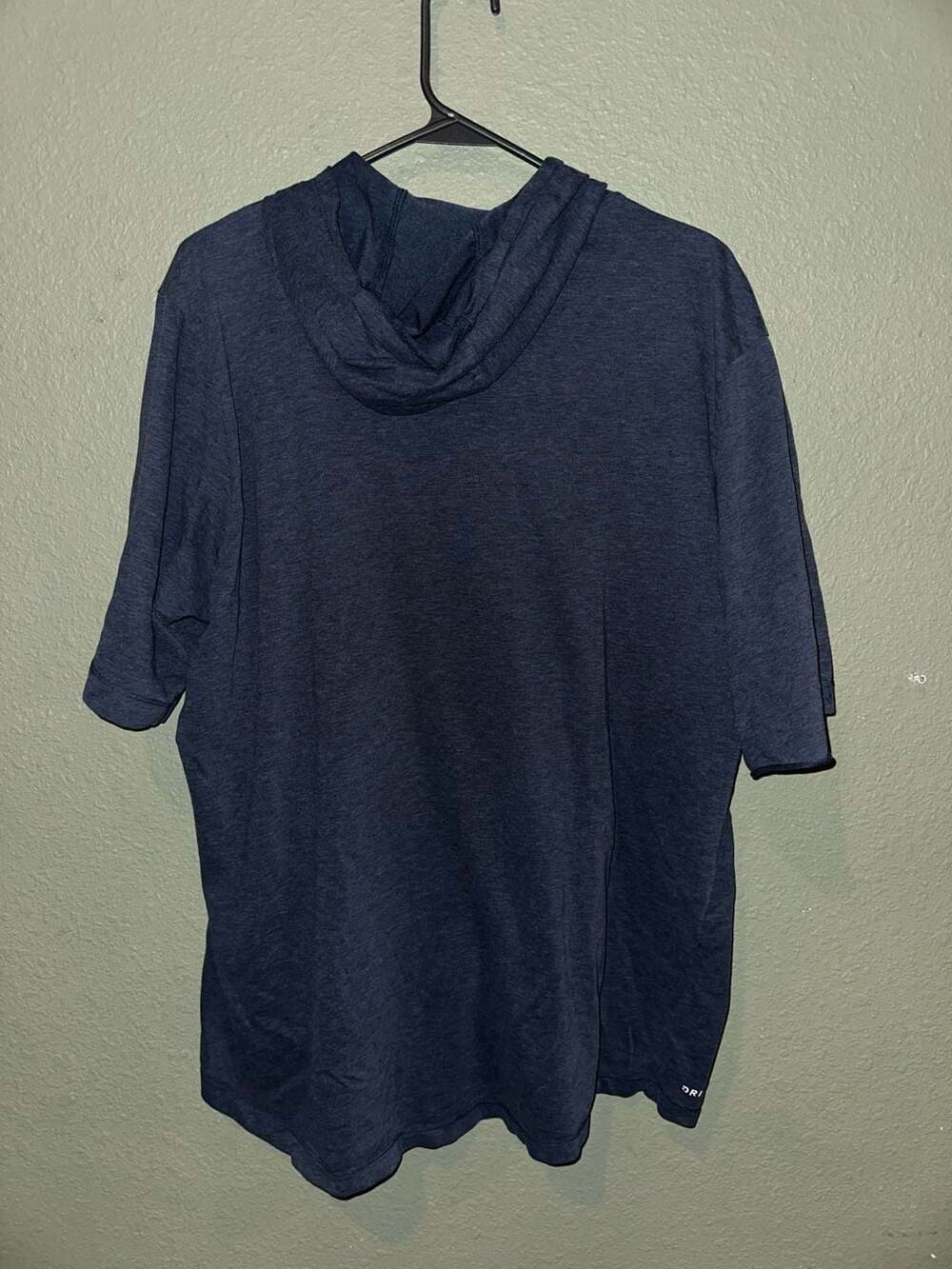 Nike Dri-FIT Short Sleeve Hooded T-Shirt - Picture 3 of 3